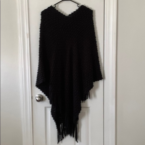 Max Studio black pancho - Picture 1 of 7